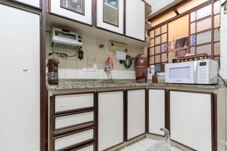 Casa à venda com 210m², 3 quartos e 2 vagasCozinha