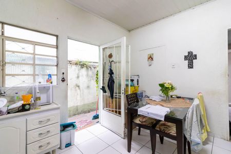 Casa à venda com 248m², 2 quartos e 3 vagas Casa à venda com 248m², 2 quartos e 3 vagasCozinha  Casa 2