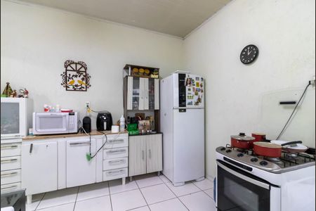 Casa à venda com 248m², 2 quartos e 3 vagas Casa à venda com 248m², 2 quartos e 3 vagasCozinha  Casa 2