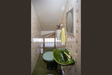 Casa à venda com 177m², 2 quartos e 2 vagasLavabo