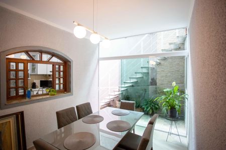 Casa à venda com 177m², 2 quartos e 2 vagasSala de Jantar