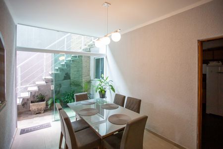 Casa à venda com 177m², 2 quartos e 2 vagasSala de Jantar