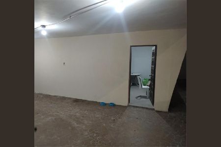 Casa à venda com 100m², 2 quartos e 2 vagas