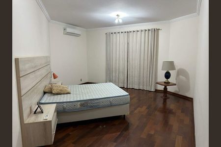 Casa à venda com 495m², 4 quartos e 6 vagas
