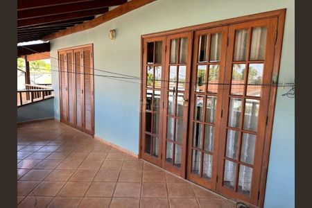 Casa à venda com 495m², 4 quartos e 6 vagas