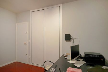 Apartamento à venda com 265m², 4 quartos e 2 vagasQuarto 4