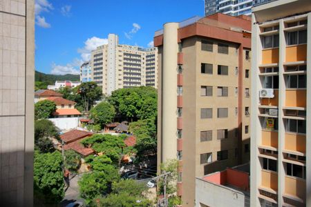 Apartamento à venda com 265m², 4 quartos e 2 vagasVista