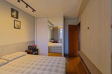 Apartamento à venda com 115m², 2 quartos e 1 vagaQuarto 2