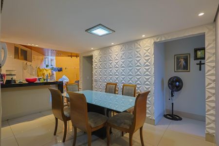 Apartamento à venda com 115m², 2 quartos e 1 vagaCozinha e Copa