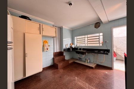 Casa à venda com 203m², 3 quartos e 1 vaga Casa à venda com 203m², 3 quartos e 1 vagaCozinha