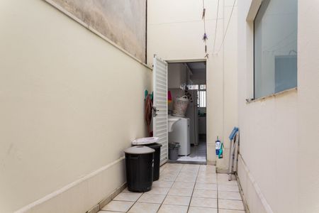 Apartamento à venda com 68m², 2 quartos e 2 vagas Apartamento à venda com 68m², 2 quartos e 2 vagasÁrea de Serviço / Quintal