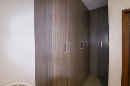 Casa à venda com 103m², 2 quartos e 2 vagasSuíte