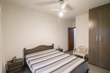 Casa à venda com 103m², 2 quartos e 2 vagasSuíte