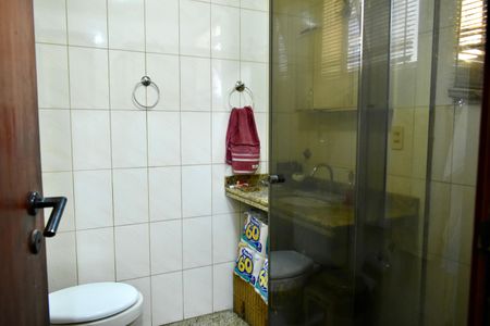 Apartamento à venda com 104m², 3 quartos e 2 vagas Apartamento à venda com 104m², 3 quartos e 2 vagasBanheiro da Suíte