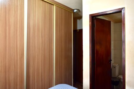 Apartamento à venda com 104m², 3 quartos e 2 vagas Apartamento à venda com 104m², 3 quartos e 2 vagasSuíte