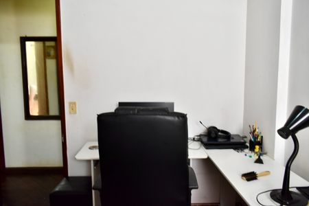 Apartamento à venda com 104m², 3 quartos e 2 vagas Apartamento à venda com 104m², 3 quartos e 2 vagasQuarto 2