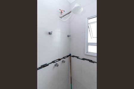 Casa à venda com 177m², 3 quartos e 6 vagas Casa à venda com 177m², 3 quartos e 6 vagasBanheiro da Suíte 2