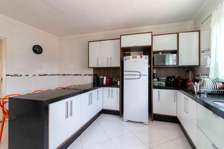 Casa à venda com 177m², 3 quartos e 6 vagas Casa à venda com 177m², 3 quartos e 6 vagasCozinha