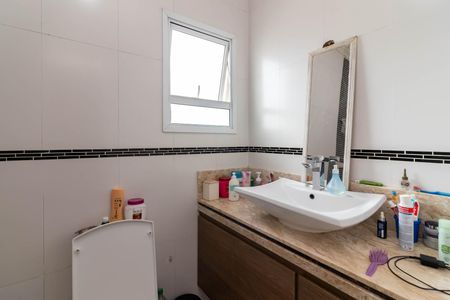 Casa à venda com 177m², 3 quartos e 6 vagas Casa à venda com 177m², 3 quartos e 6 vagasBanheiro da Suíte 1