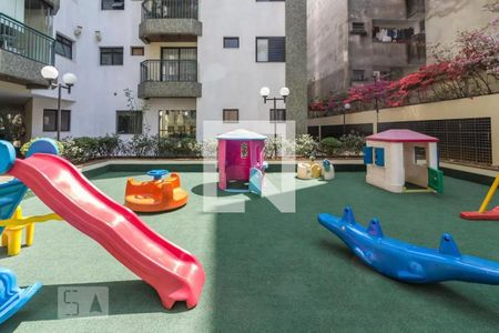 Apartamento à venda com 40m², 1 quarto e 1 vaga Apartamento à venda com 40m², 1 quarto e 1 vagaÁrea comum - Playground
