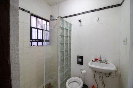 Casa à venda com 120m², 2 quartos e sem vaga Casa à venda com 120m², 2 quartos e sem vagaBanheiro