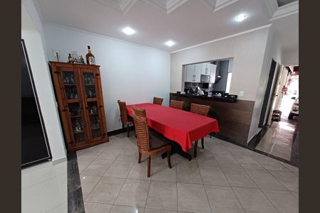 Casa de condomínio à venda com 95m², 3 quartos e 2 vagas