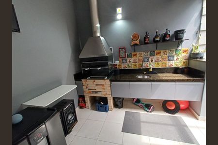 Casa de condomínio à venda com 95m², 3 quartos e 2 vagas