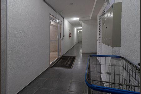 Studio à venda com 42m², 2 quartos e sem vaga Studio à venda com 42m², 2 quartos e sem vagahall de entrada_3