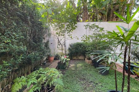 Casa à venda com 415m², 3 quartos e 8 vagas Casa à venda com 415m², 3 quartos e 8 vagasEspaço Gourmet