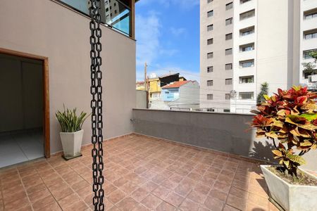 Casa à venda com 415m², 3 quartos e 8 vagas Casa à venda com 415m², 3 quartos e 8 vagasÁrea Externa