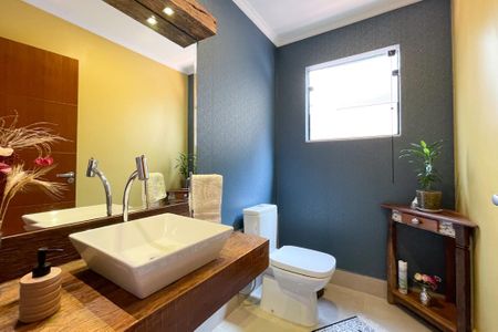 Casa à venda com 415m², 3 quartos e 8 vagas Casa à venda com 415m², 3 quartos e 8 vagasLavabo 1