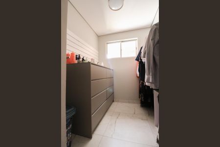 Apartamento à venda com 130m², 3 quartos e 2 vagas Apartamento à venda com 130m², 3 quartos e 2 vagasCloset da suíte 1