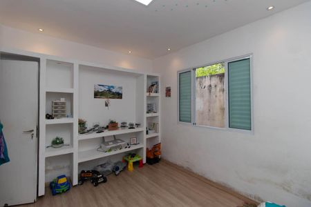 Casa à venda com 163m², 5 quartos e 2 vagas Casa à venda com 163m², 5 quartos e 2 vagasQuarto 2 Casa 1