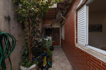 Casa à venda com 163m², 5 quartos e 2 vagas Casa à venda com 163m², 5 quartos e 2 vagasÁrea de Serviço Casa 1
