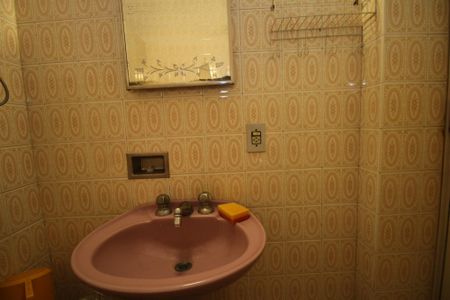 Casa à venda com 270m², 5 quartos e 6 vagasBanheiro Social