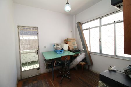 Casa à venda com 270m², 5 quartos e 6 vagasQuarto 4