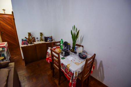 Apartamento à venda com 75m², 2 quartos e sem vaga Apartamento à venda com 75m², 2 quartos e sem vagaSala