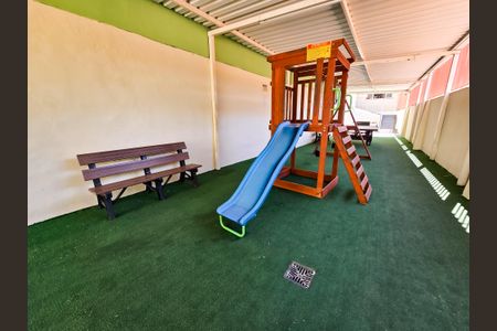 Apartamento à venda com 75m², 2 quartos e sem vaga Apartamento à venda com 75m², 2 quartos e sem vagaÁrea comum - Playground