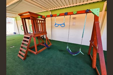 Apartamento à venda com 75m², 2 quartos e sem vaga Apartamento à venda com 75m², 2 quartos e sem vagaÁrea comum - Playground