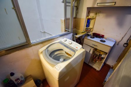 Apartamento à venda com 75m², 2 quartos e sem vaga Apartamento à venda com 75m², 2 quartos e sem vagaÁrea de Serviço