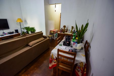 Apartamento à venda com 75m², 2 quartos e sem vaga Apartamento à venda com 75m², 2 quartos e sem vagaSala