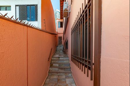 Casa à venda com 436m², 4 quartos e 4 vagasCorredor