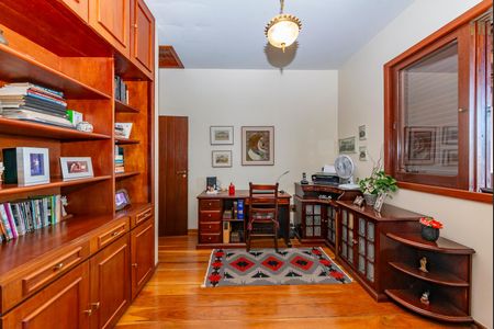 Casa à venda com 436m², 4 quartos e 4 vagasQuarto 2