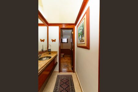 Casa à venda com 436m², 4 quartos e 4 vagasLavabo