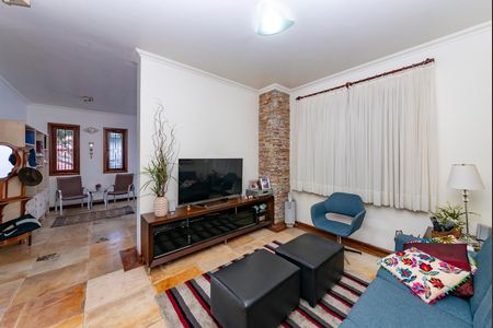 Casa à venda com 436m², 4 quartos e 4 vagasSala 6