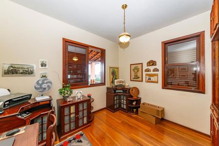 Casa à venda com 436m², 4 quartos e 4 vagasQuarto 2