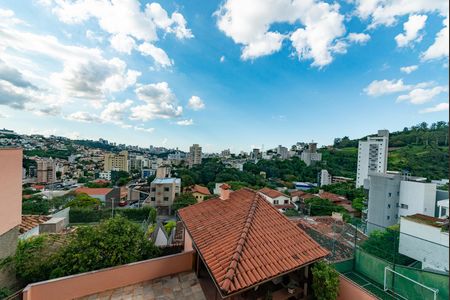 Casa à venda com 436m², 4 quartos e 4 vagasEspaço Gourmet