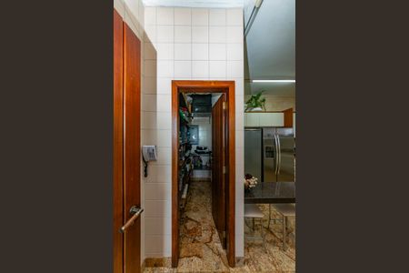 Casa à venda com 436m², 4 quartos e 4 vagasDespensa