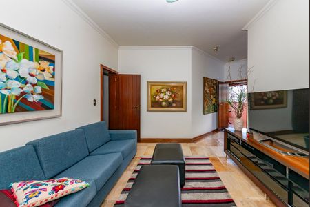 Casa à venda com 436m², 4 quartos e 4 vagasSala 6