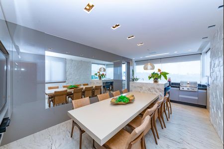 Casa à venda com 436m², 4 quartos e 4 vagasEspaço Gourmet